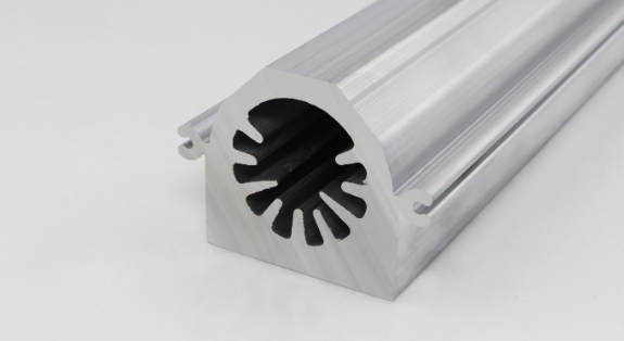 網(wǎng)上聯(lián)系到的異型材廠商靠譜嗎？