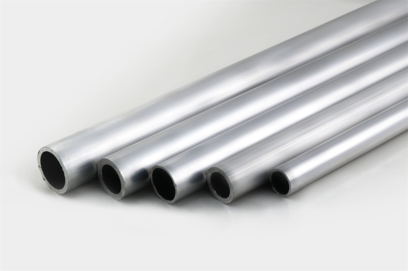 批發(fā)大量5754拉絲鋁板到貨 型號齊全 批發(fā)大量5754拉絲鋁板到貨 型號齊全